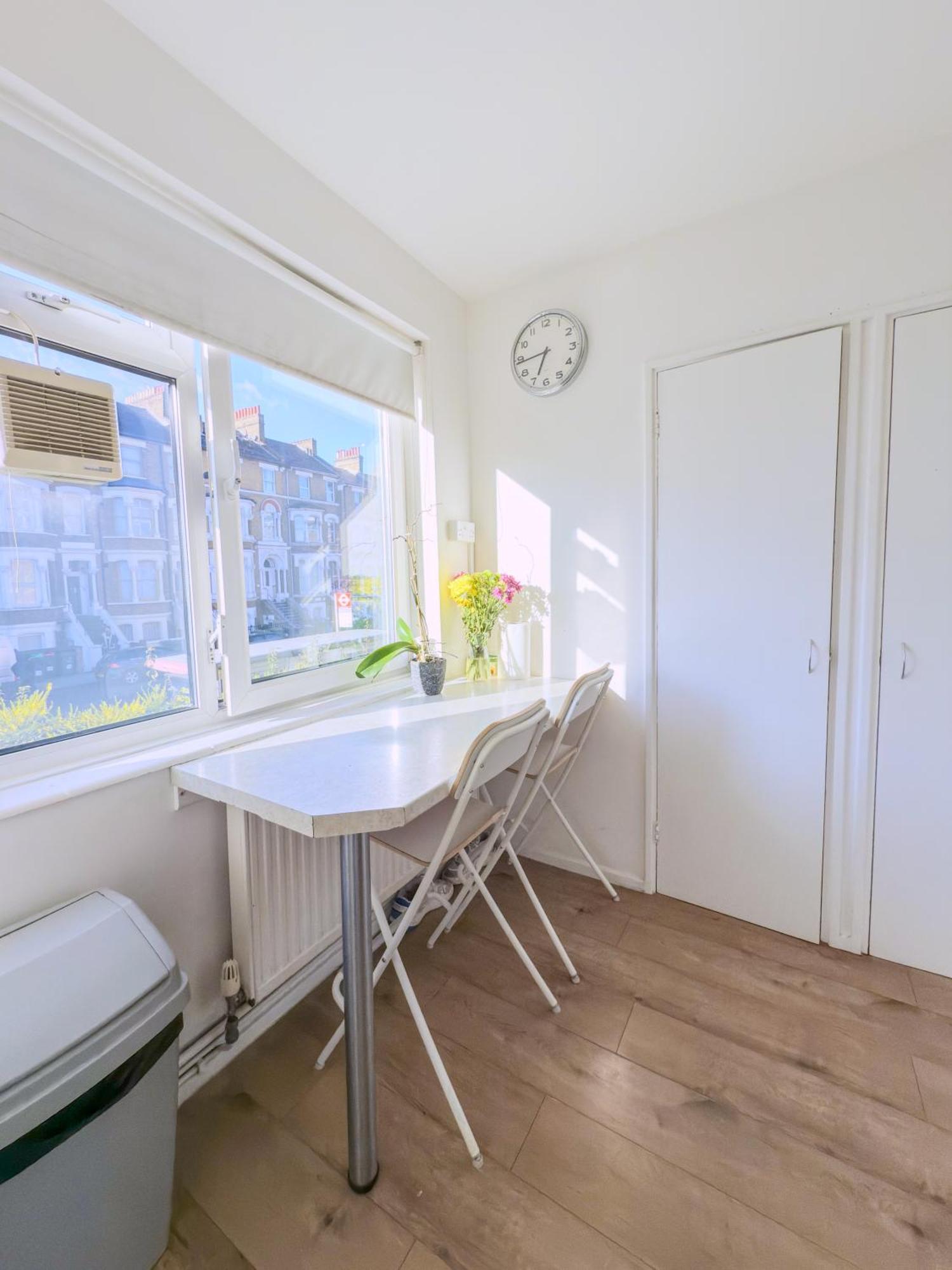 Bright Stockwell Rooms London Exterior foto